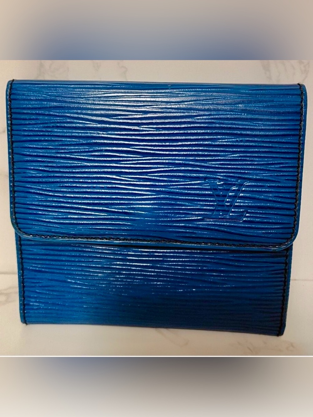LOUIS VUITTON Elise Toledo Blue Epi Trifold Wallet - EUC